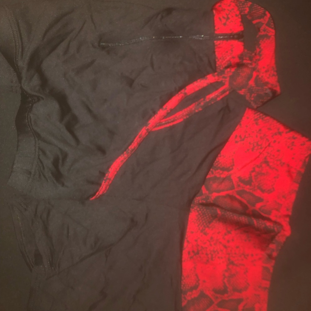 red snake-skinned dance practice set